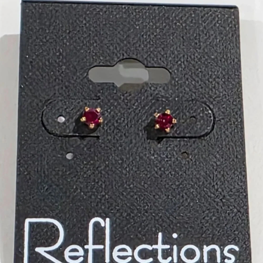 Swarovski Crystal Stud Earrings – Gold Overlay - Red Stone - Luxury Jewelry